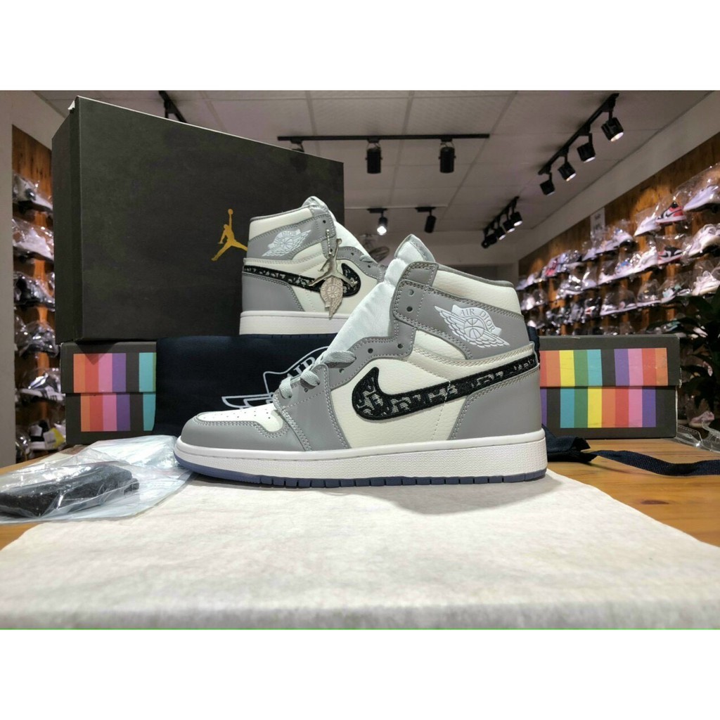 [FREESHIP- BẢO HÀNH 1 NĂM] Hàng Đẹp Có Sẵn Giày Thể Thao Nam Nữ Jordan Dior Cao Cổ. | BigBuy360 - bigbuy360.vn
