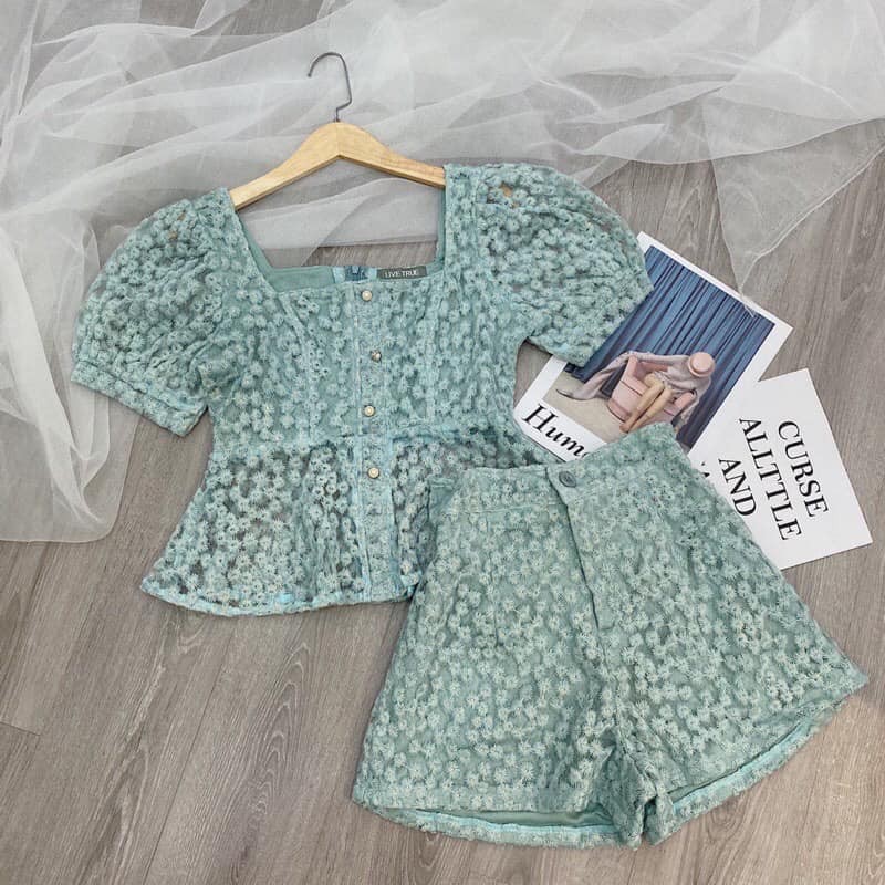 SET ÁO XÒE PEPLUM REN HOA XANH NỔI + SHORT SIÊU XINH