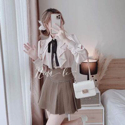 Áo sơ mi bèo ngực nơ cổ bánh bèo