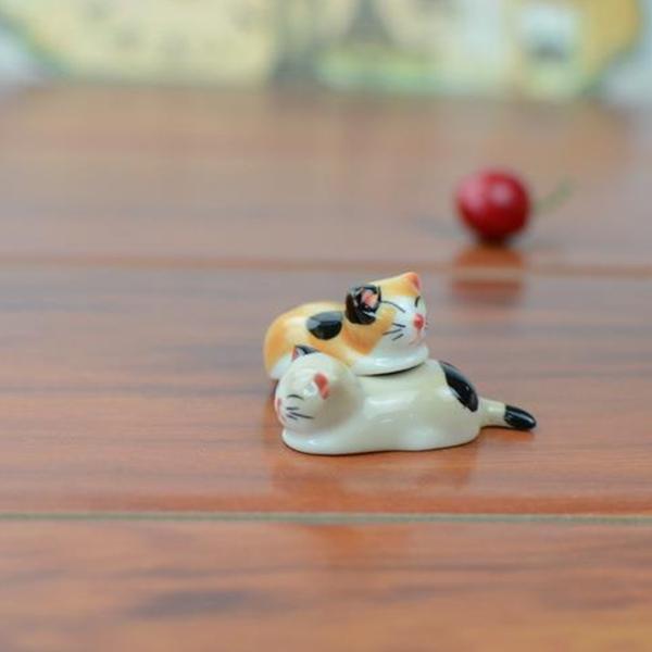 Đế gác đũa sứ hình mèo dễ thương