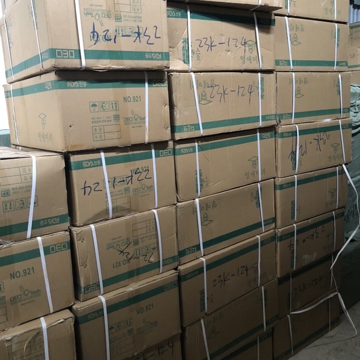 HỘP 30 Bàn Chải Đánh Răng Than Tre Hoạt Tính Hàn Quốc BOSSI 921