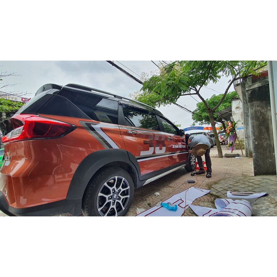Tem thể thao dán trang trí xe Suzuki XL7 kèm ảnh thật