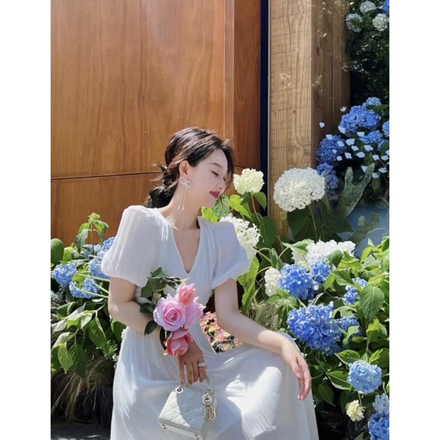 ĐẦM MIDI CỔ V PHỐI NÚT TAY PHỒNG Váy công chúa chất tơ