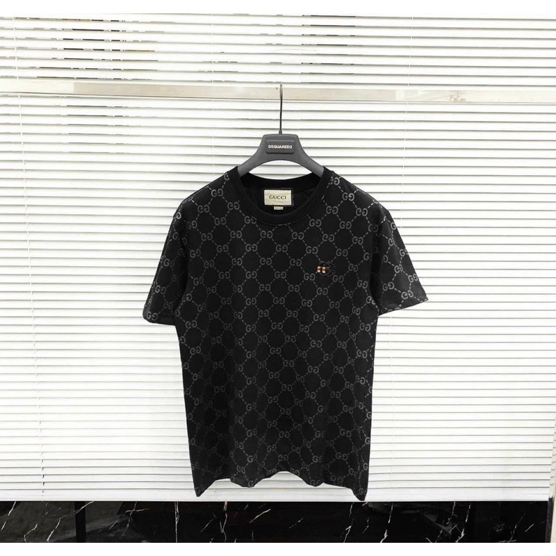 Áo phông thời trang hai mầu trắng đen có họ tiết in logo, Áo cộc tay cổ tròn phong cách giới trẻ cotton btshop từ45-75kg