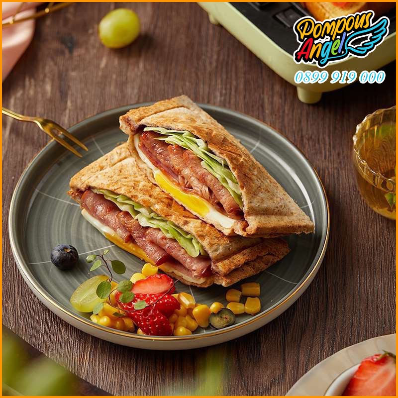 Máy kẹp bánh mỳ Sandwich/Waffle BEAR DBC-C06M1 màu xanh bảo hành 12 tháng