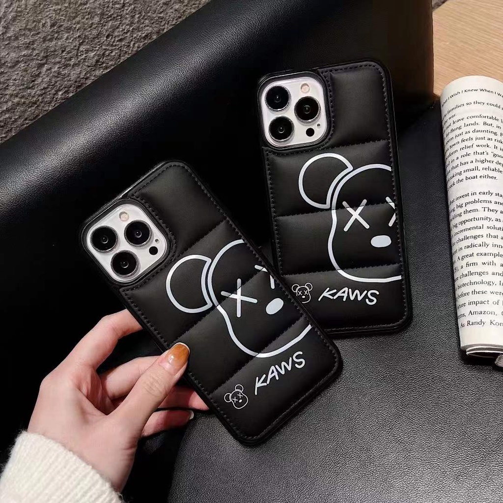 Ốp điện thoại in hình gấu Kaws sang trọng bảo vệ cho iPhone 13 Pro Max 12 Pro Max 11 Pro Max 7plus Xs IX Xs Max XR