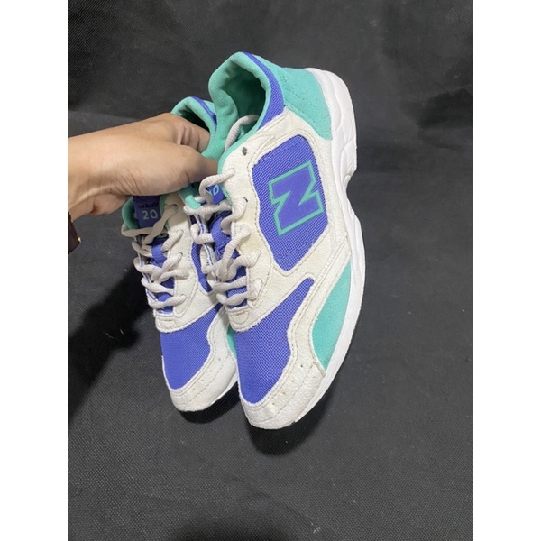 NEW BALANCE VINTAGE SIZE 35-36