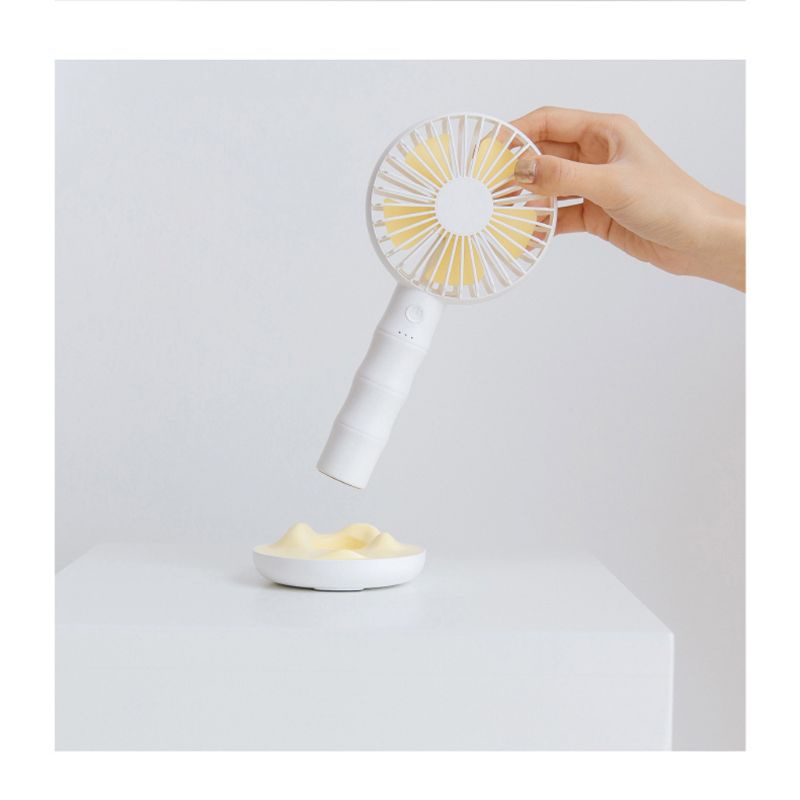 Quạt Mini Cầm Tay 3 Tốc Độ Kèm Sạc USB Tiện Dụng Chất Lượng Cao