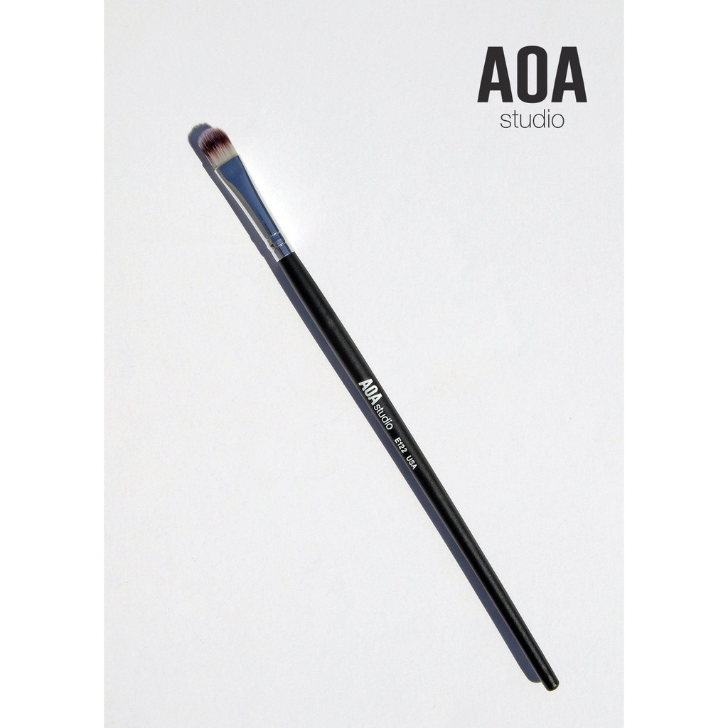 Cọ lẻ AOA Studio