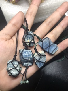 Dây đeo macrame đá thô thanh tẩy