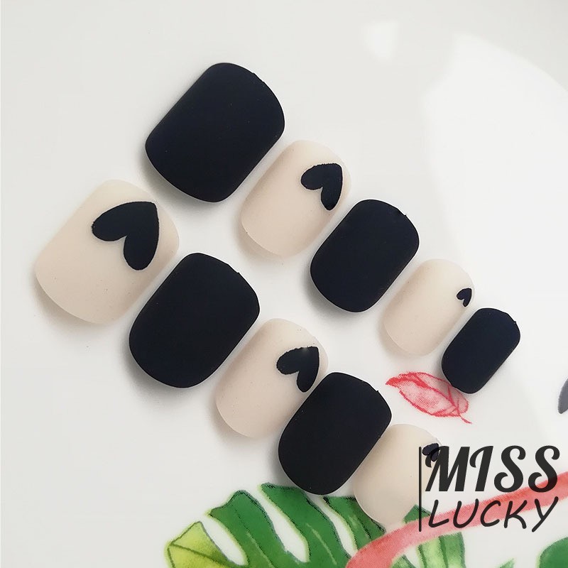 ❤HHN-VN 24Pcs Summer Black Love Heart Print Fake Nails Detachable Press On Nails Square Head Matte F
