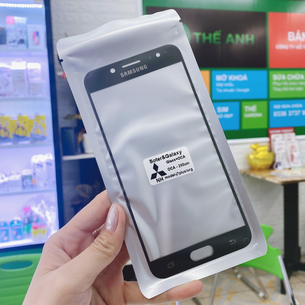 Kính ép màn hình có sẵn keo Samsung J7 plus OCA chất lượng , giá tốt