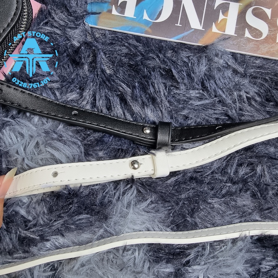 Túi Đeo Chéo MLB NY Mini Neck Pouch New York Yankees Full Tag Code