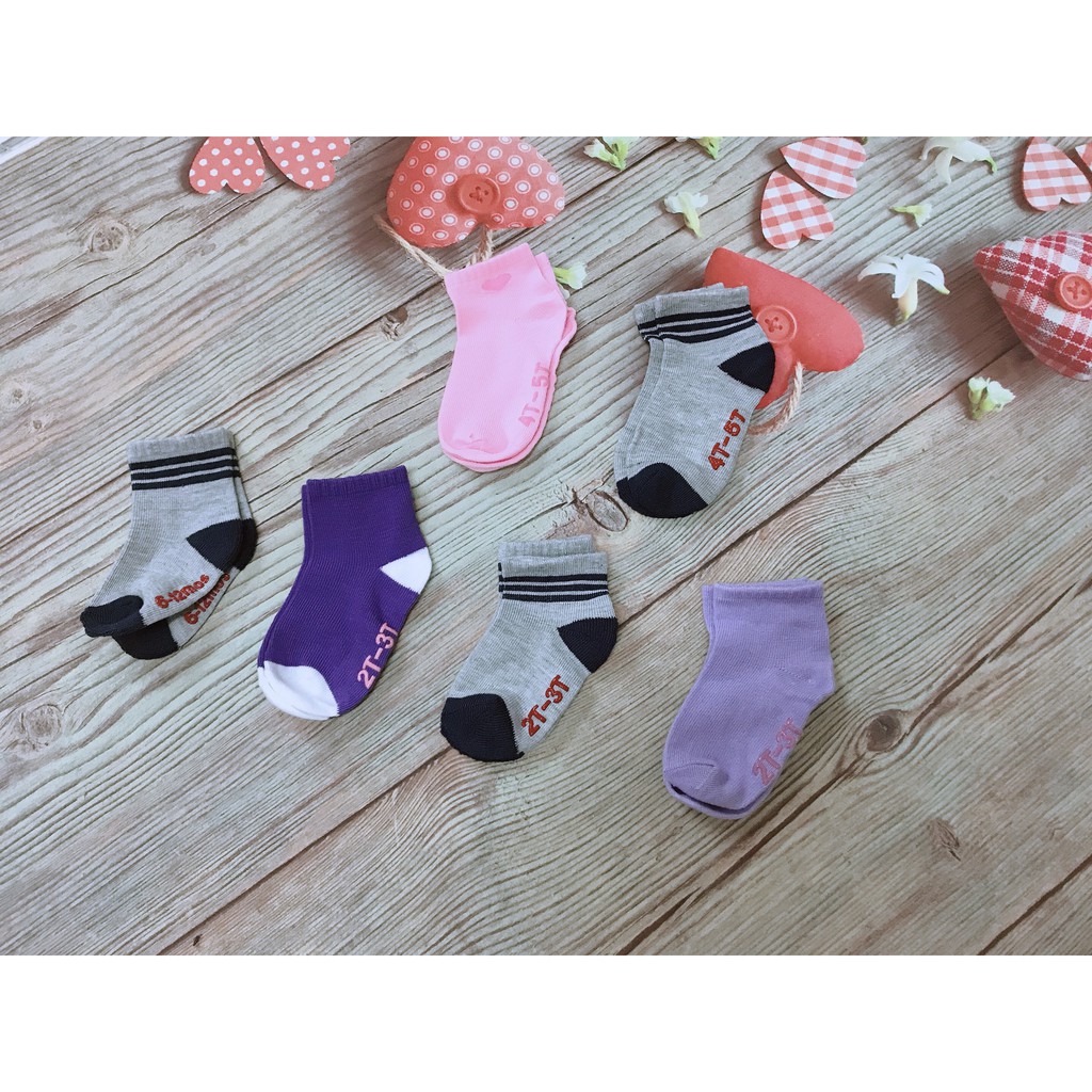 Tất xuất dư dày mềm chống trượt cho bé