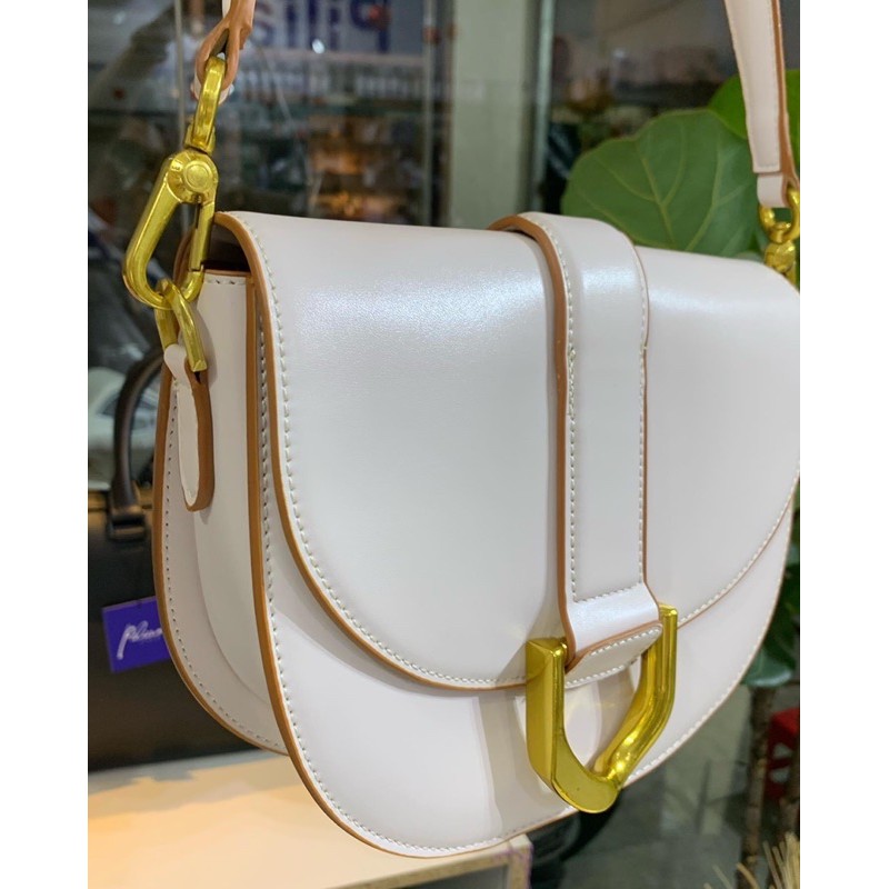 Túi cnk bán nguyệt