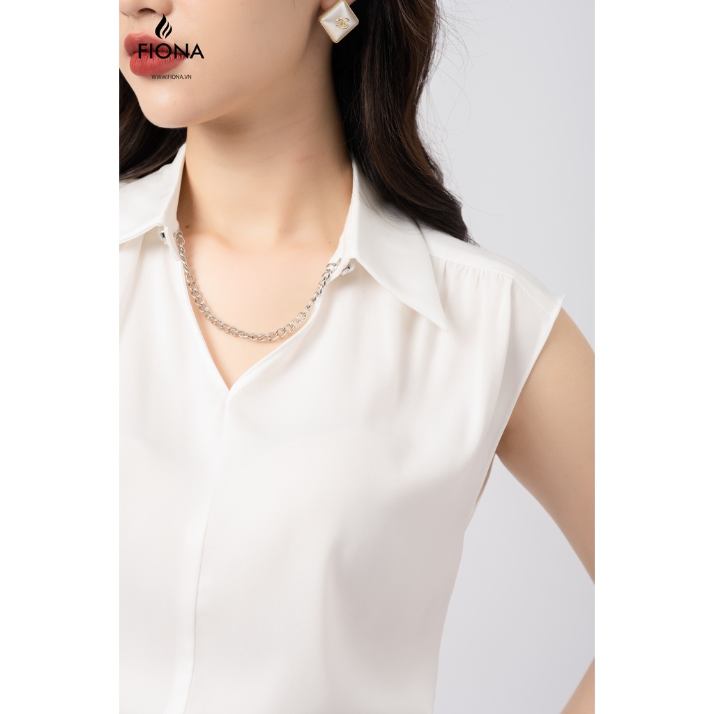 Áo sơ mi nữ Fiona màu trắng, Sơ mi nữ cổ bẻ dây xích trang trí F551250