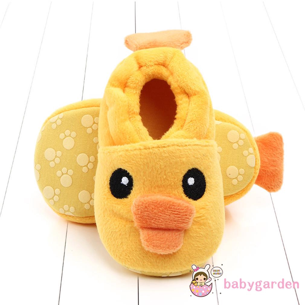 Giày đế mềm màu trơn thiết kế đáng yêu cho bé sơ sinh