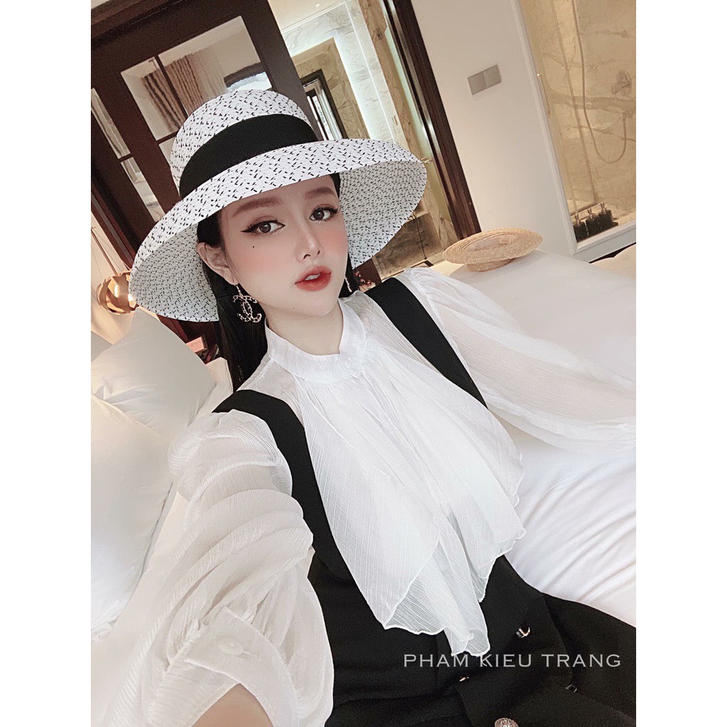 Sale Set áo tơ kim tuyến + váy bố thái. Có 1 màu. Size dưới 54kg vừa. Đơn giản mà đẹp. Mua nhanh kẻo hết nha .
