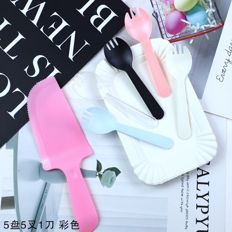 Set Bộ Thìa Dao Đĩa Kèm Nến Sinh Nhật Chất Liệu An Toàn Siêu Tiện Lợi Trang Trí Sinh Nhật - Kemshop K55