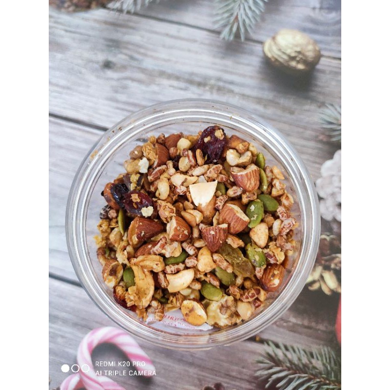 Ngũ Cốc Ăn Kiêng Granola siêu hạt nguyên vị.  Giàu hạt, không tinh bột, không đường chuẩn eat clean