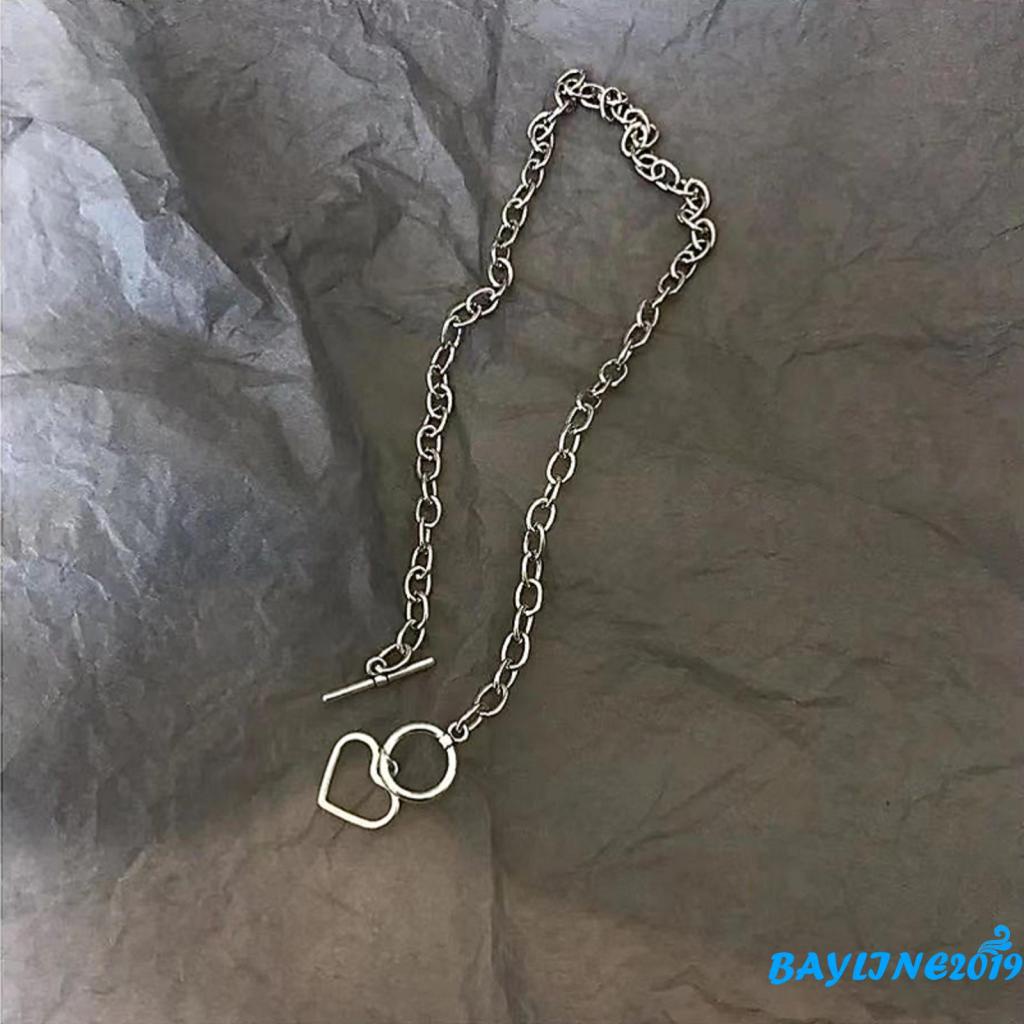Dây chuyền có mặt hình trái tim rỗng màu sắc đơn giản dành cho nữ