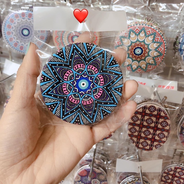 Gương hoạ tiết thổ cẩm