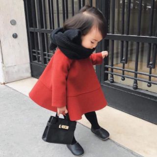 Váy dạ đỏ cho bé