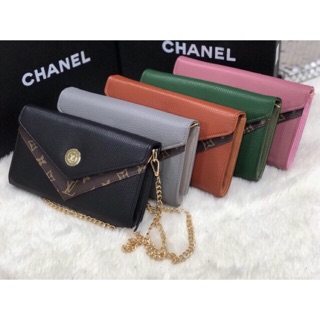 Clutch cầm tay Lv