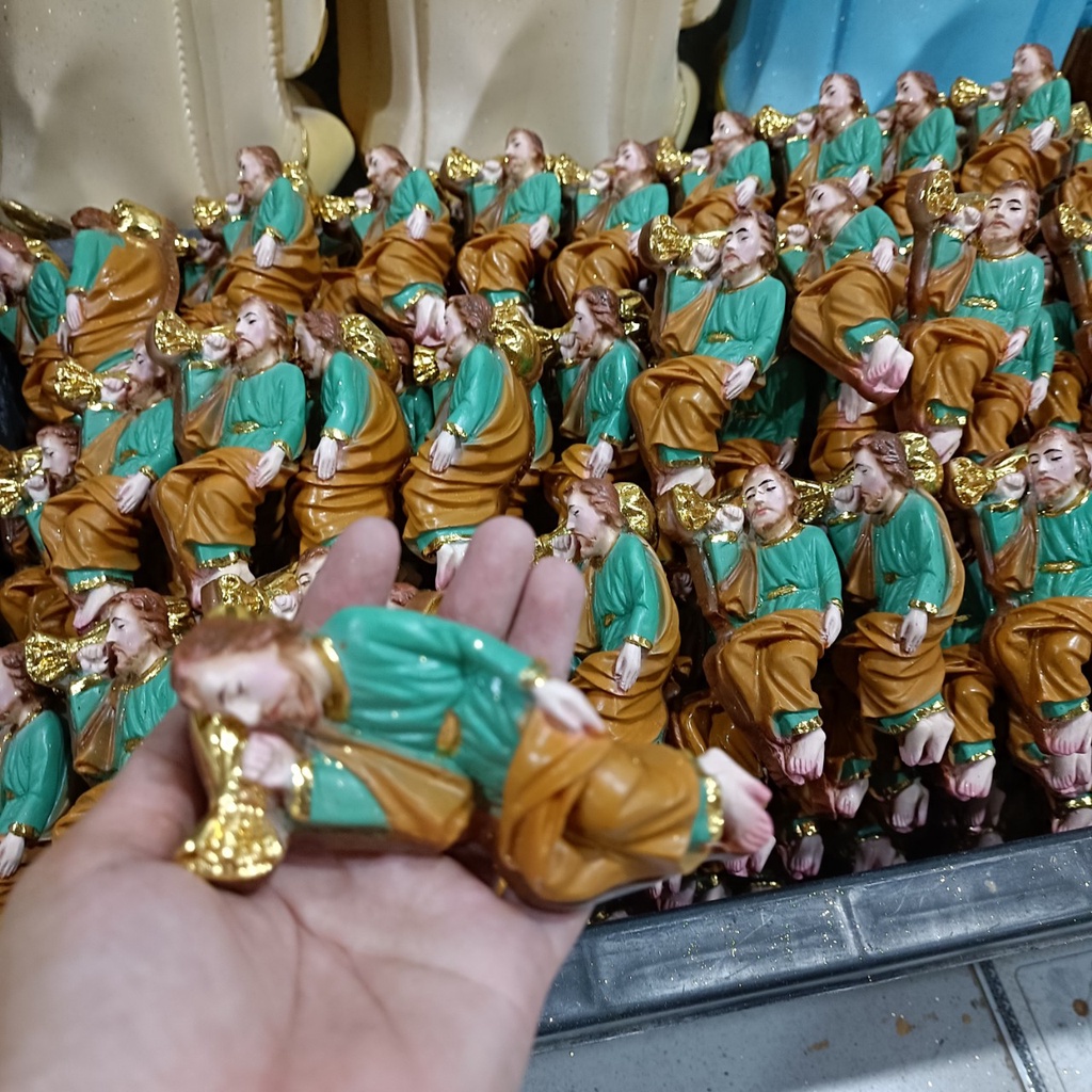 Tượng Thánh Giuse nằm ngủ mini size 13cm sơn nhiều màu dát vàng viền áo tươi mới - quà tặng công giáo