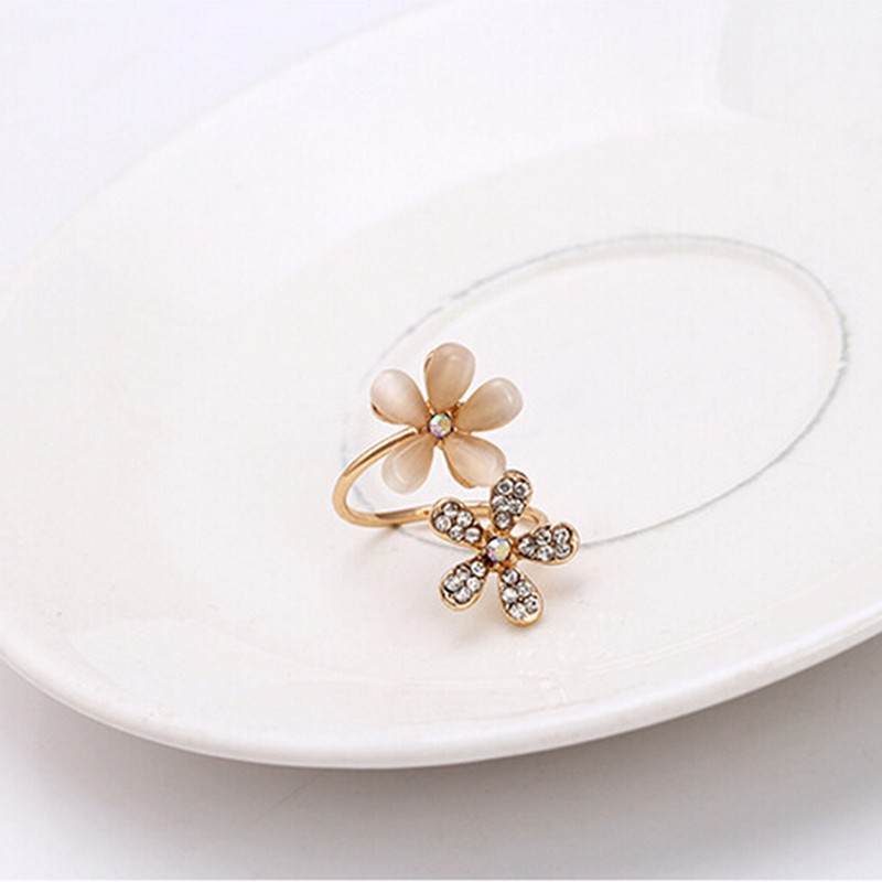 Nhẫn Hình Hoa Cúc Đính Đá Thời Trang Cho Nữ