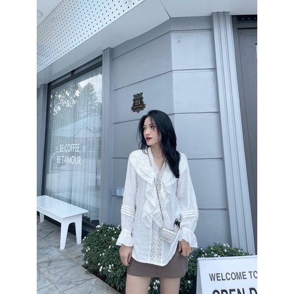 Áo điệu bèo, áo sơ mi ren điệu bèo ngực cổ V Bon bon