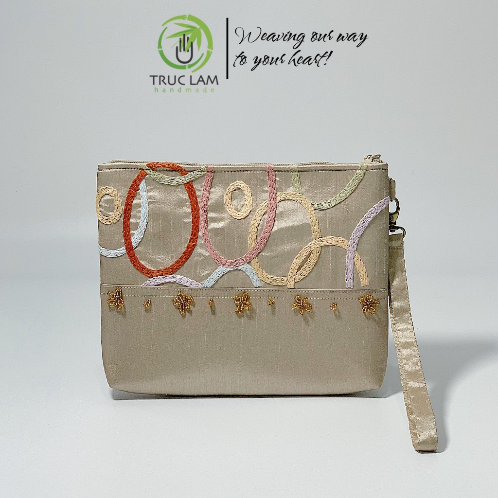 Ví Đựng Ipad Clutch Cầm Tay Thêu Móc Xích Đính Hạt Cườm Vải Tafta Cỡ Bé - Trúc Lâm Handmade.