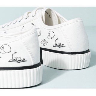 Giày Sneaker Trắng Viền Đen Doremon Doraemon