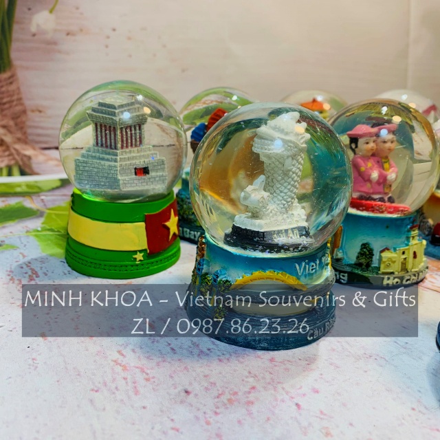 Quả Cầu Tuyết Pha Lê Biểu Tượng Việt Nam Quà Tặng Lưu Niệm - Vietnam Snow Globe