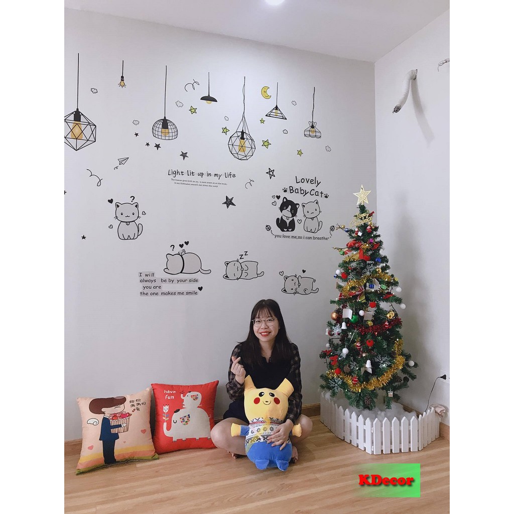 Decal dán tường Mèo xinh dây đèn