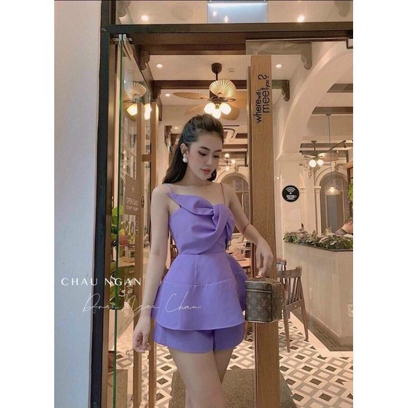 Set áo hai dây kiểu và quần giả váy