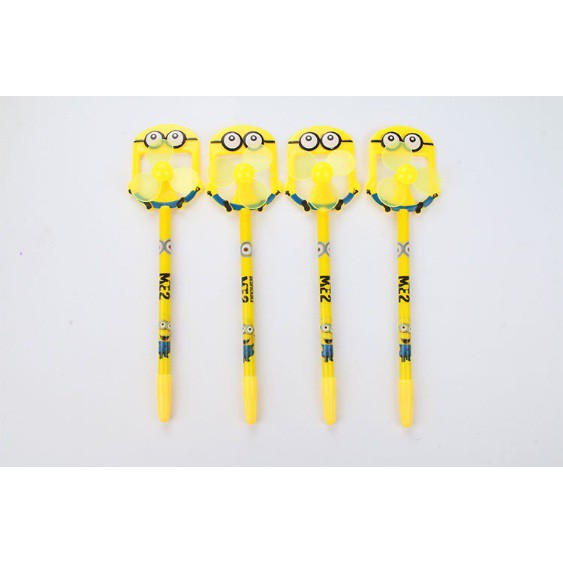 Bút mực nước minion quạt