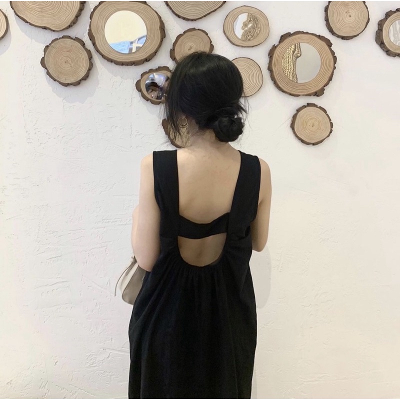 Đầm hở lưng dài
