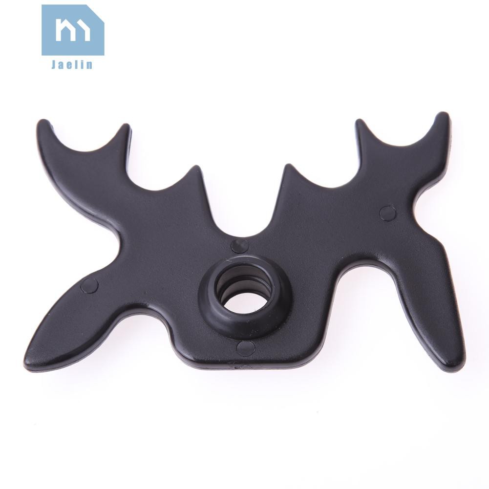 Giá gác cơ bida 10x7x1.5cm bằng nhựa tiện dụng
