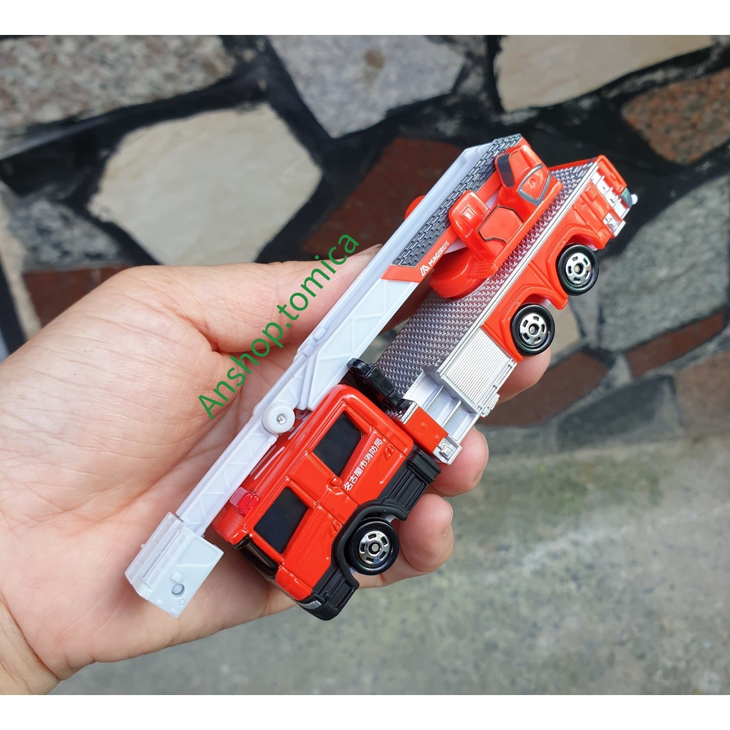 Xe mô hình tĩnh tomica Nhật Bản - xe cứu hỏa