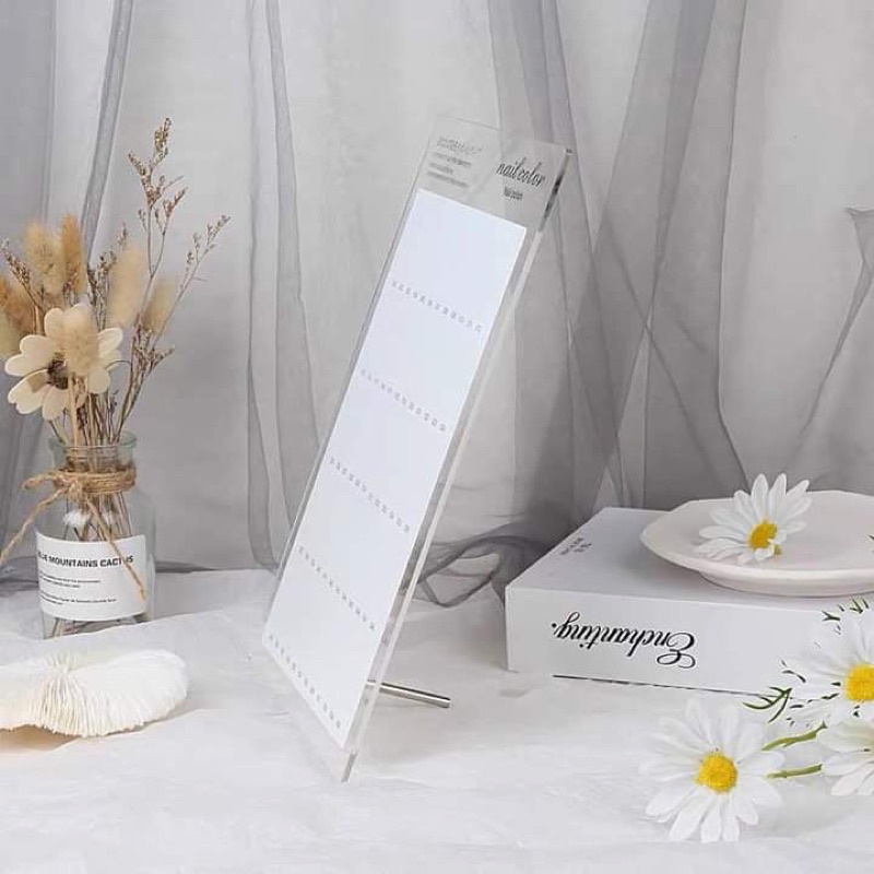 Bảng mica trưng mẫu kèm thanh chống