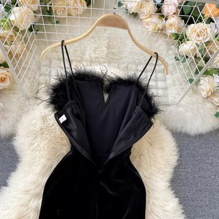 💕[[CÓ SẴN]] 💕Đầm body phối lông vũ💕