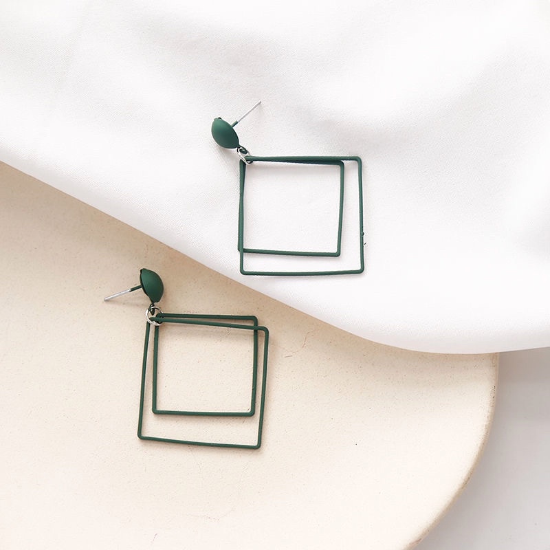 Hoa tai màu xanh lá cây nhiều mẫu