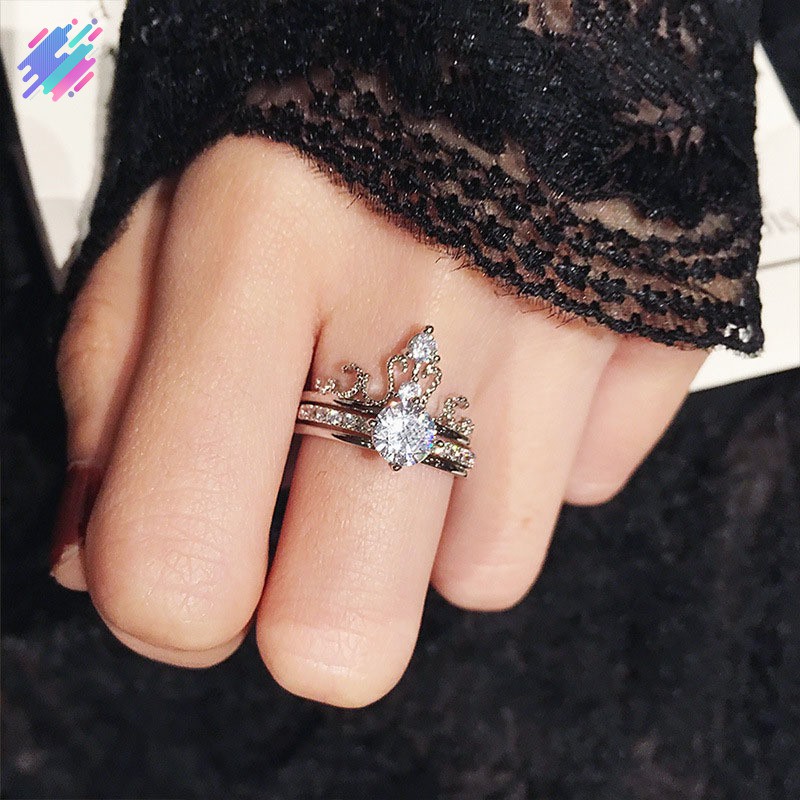 Khuyên tai hình vương miện thời trang đáng yêu cho bạn nữ