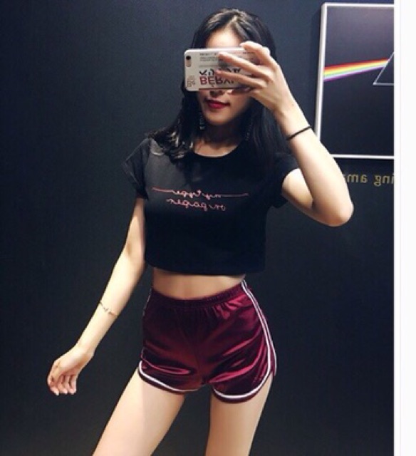 Áo thun nữ ngắn tay croptop cổ  tròn in chữ đơn giản B74
