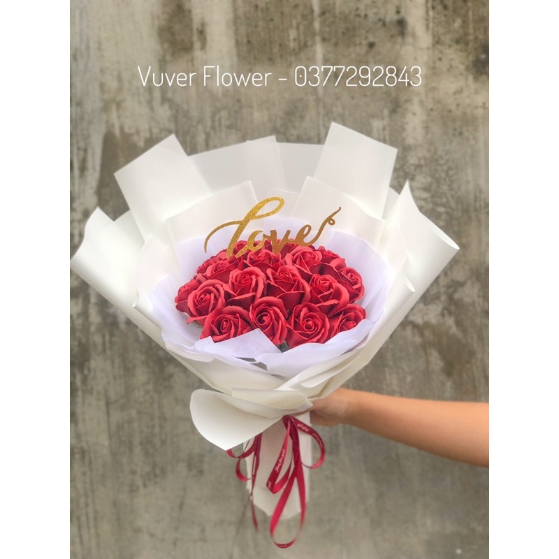 (QUÀ NOEL) Bó hoa hồng sáp đỏ 25 bông kèm chữ Love (Quà tặng người yêu) - Tặng thiệp - Ảnh thật và video