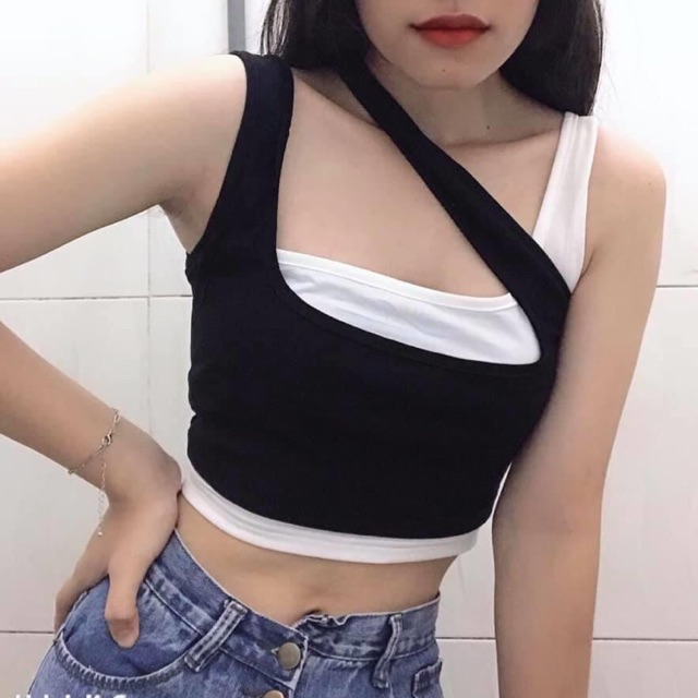 Set 2 áo chéo cổ ulzzang