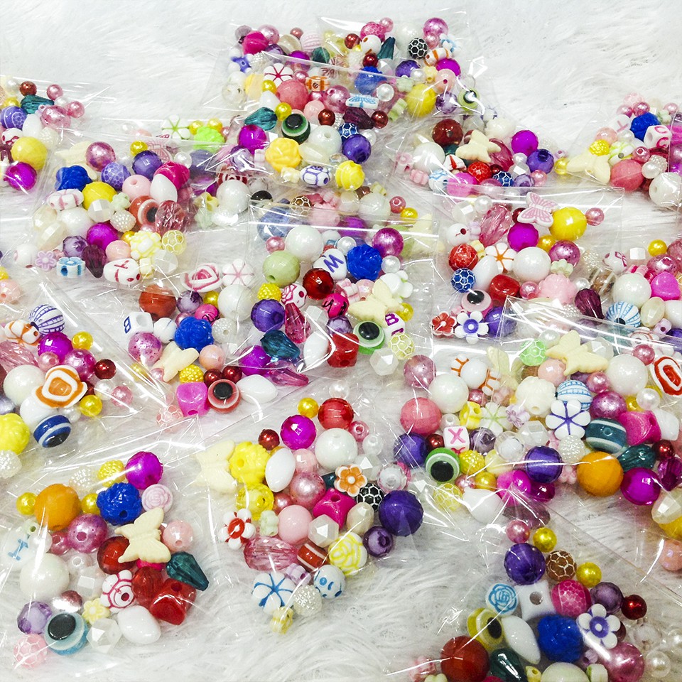 Combo gói hạt cườm nhựa nhiều màu đủ kiểu dáng dễ thương,bộ xỏ vòng cho bạn gái siêu cute