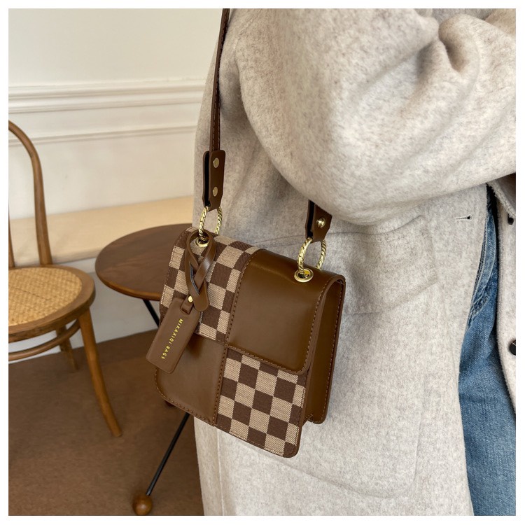 Túi xách đeo chéo nữ giá rẻ đẹp đi chơi phong cách thời trang hàn quốc dễ thương cute DC121