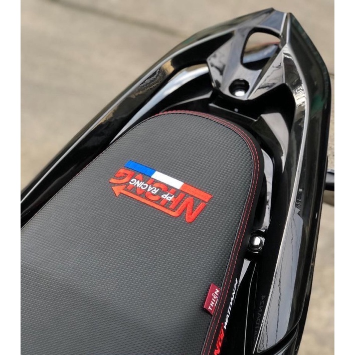 Da yên thái cao su 4 chiều cho các dòng xe